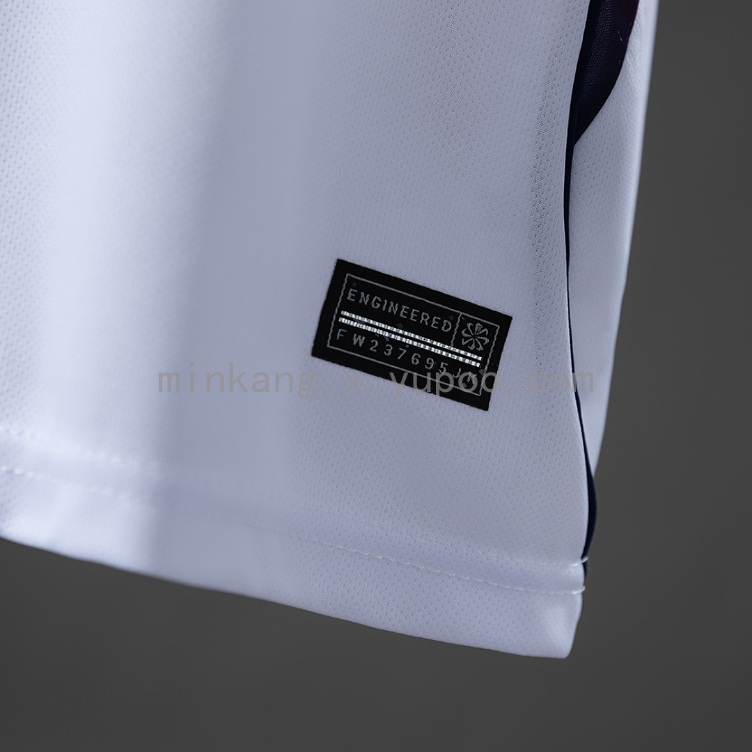 Chivas de Guadalajara 26/27 Away Kids Kit Size 16-28 13