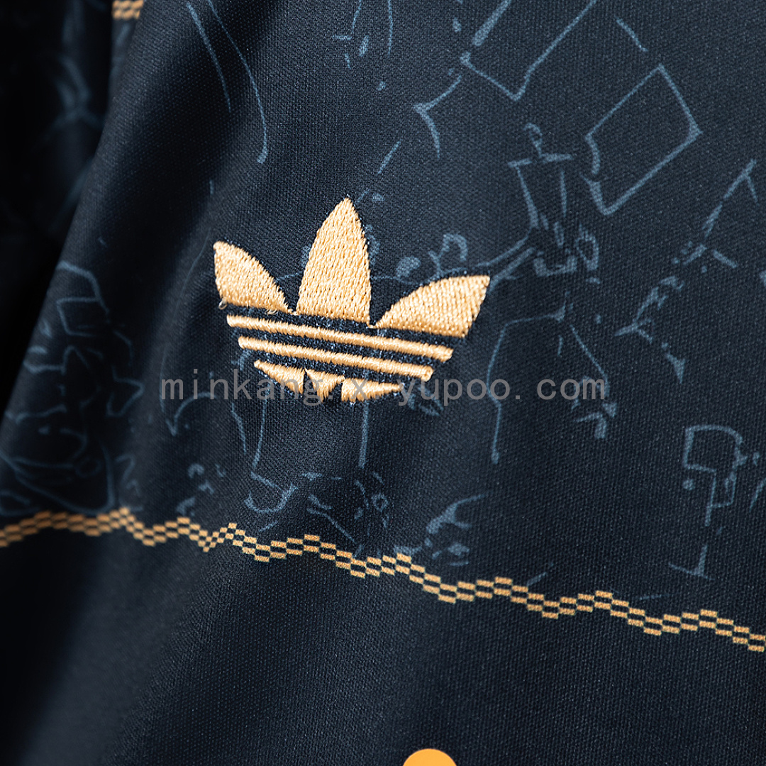Ajax 26/27 Away Kids kit Size 16-28 9