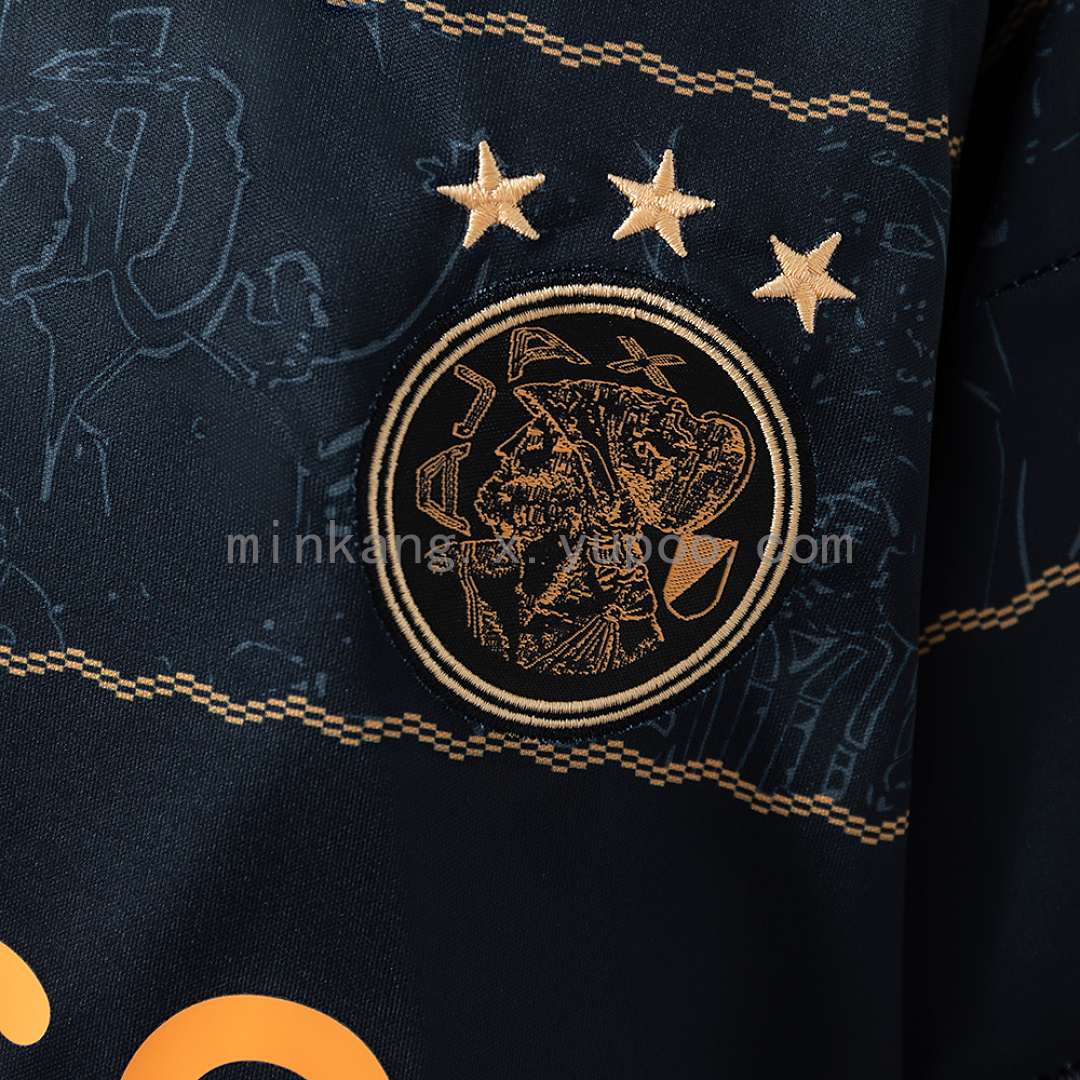 Ajax 26/27 Away Kids kit Size 16-28 10