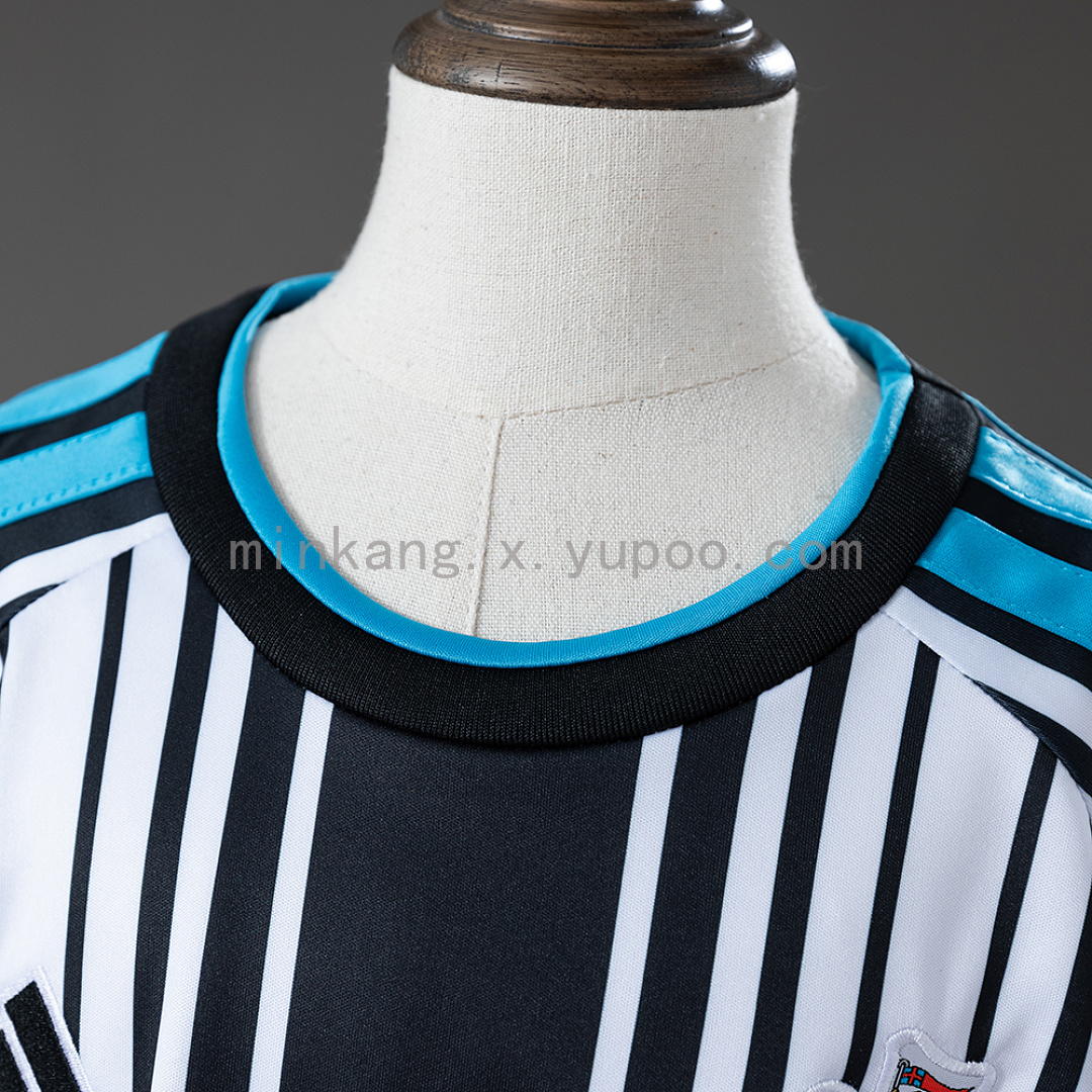 Newcastle United 26/27 Home Kids kit Size 16-28 12