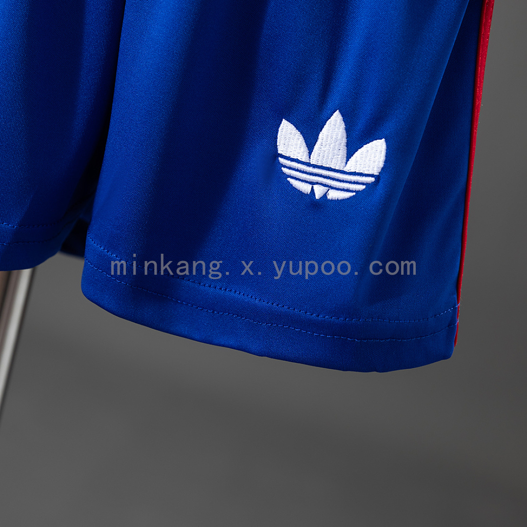 M-U 26/27 Away Kids Kit Jersey Size 16-28 6