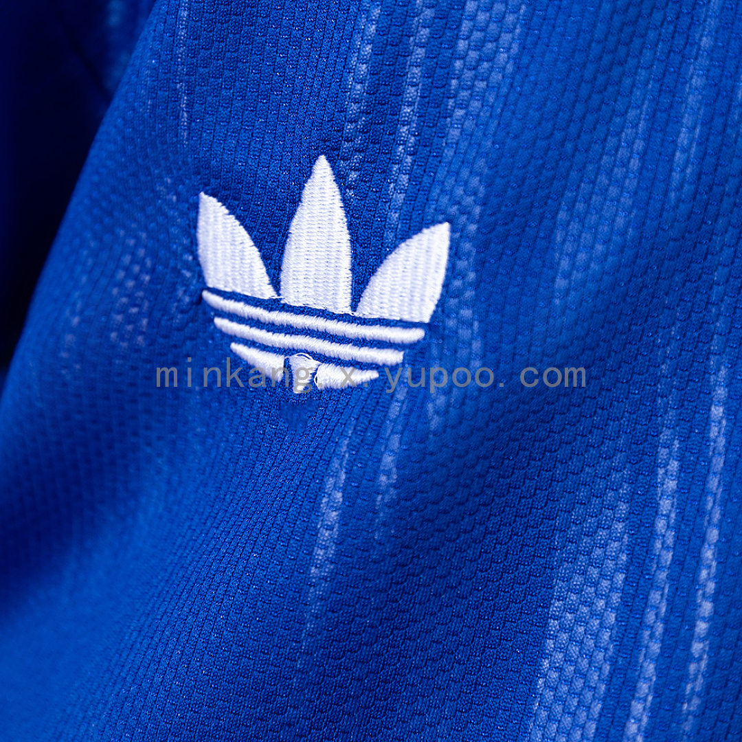 M-U 26/27 Away Kids Kit Jersey Size 16-28 9