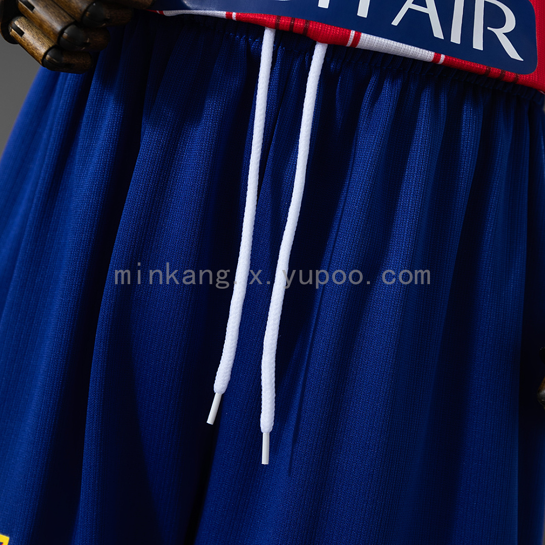 Atletico Madrid 26/27 Home kids kit Jersey SIZE 16-28 8