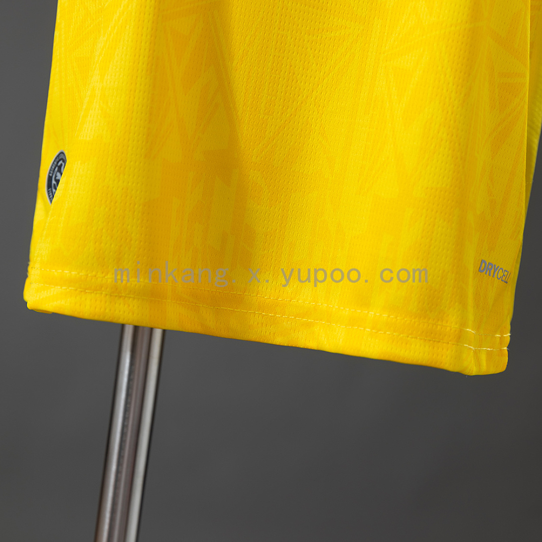 Borussia Dortmund 26/27 Home Kids kit Jersey Size 16-28 7