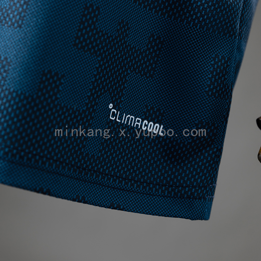Newcastle United 26/27 Away Kids kit Size 16-28 6