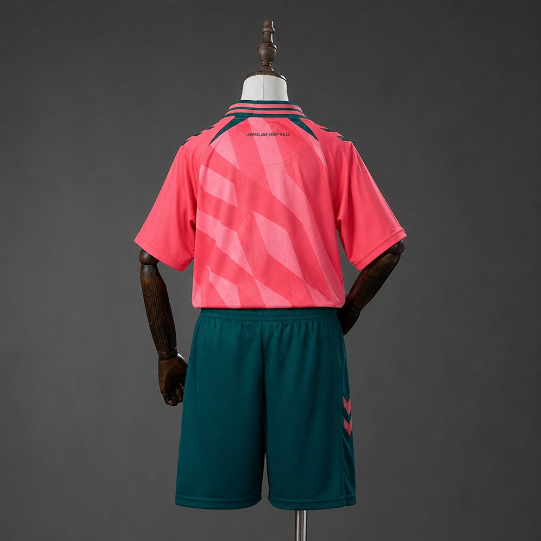 Werder Bremen 26/27 Third Kids Kit Size 16-28 2