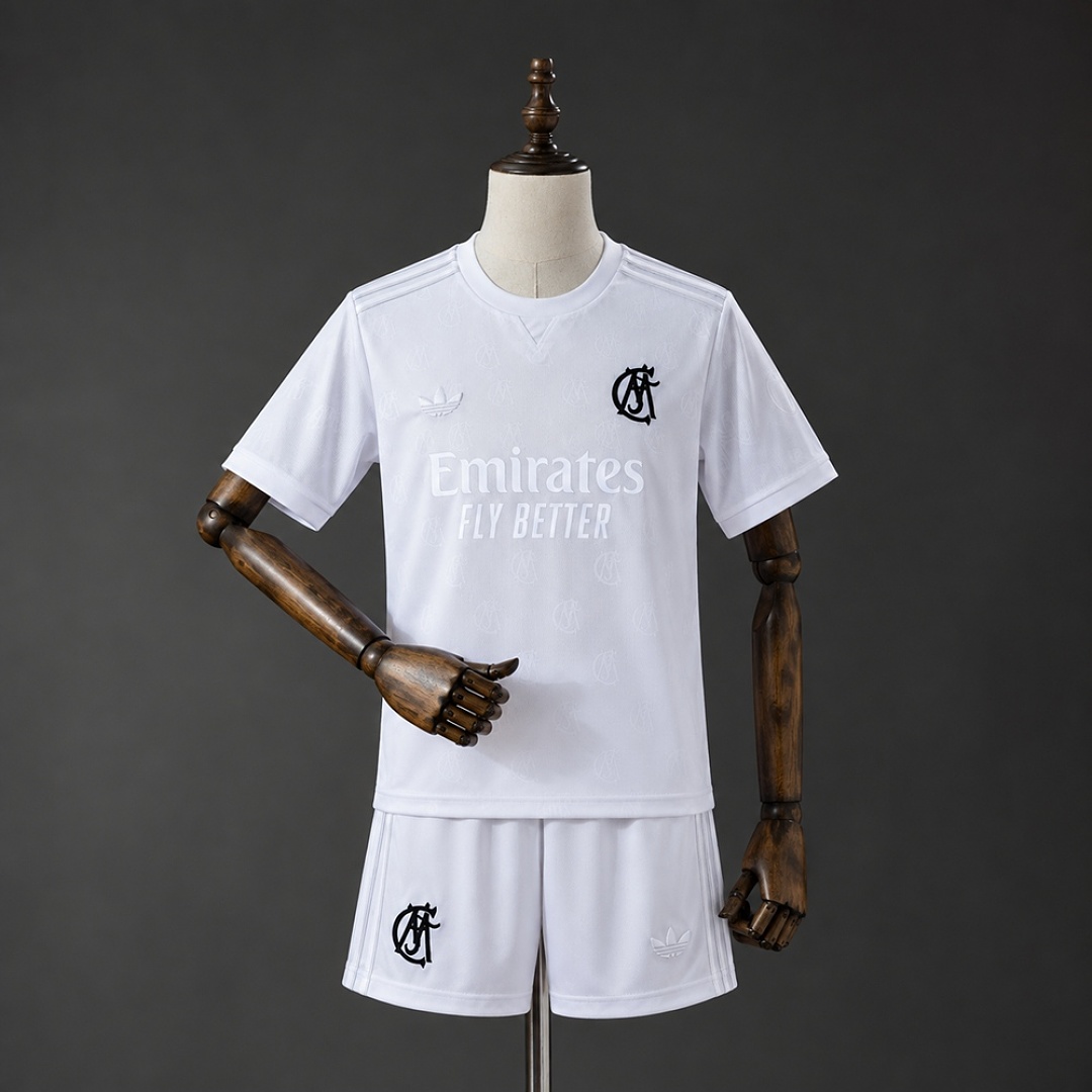 Real Madrid 26/27 125th Anniversary Kit Jersey Size 16-28 3