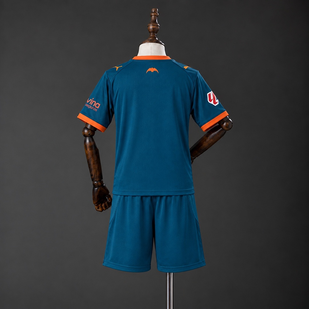 Valencia 26/27 Away Kids Kit Size 16-28 2