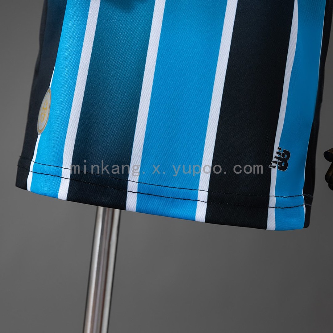 Gremio 26/27 Home Kids Kit Size 16-28 4