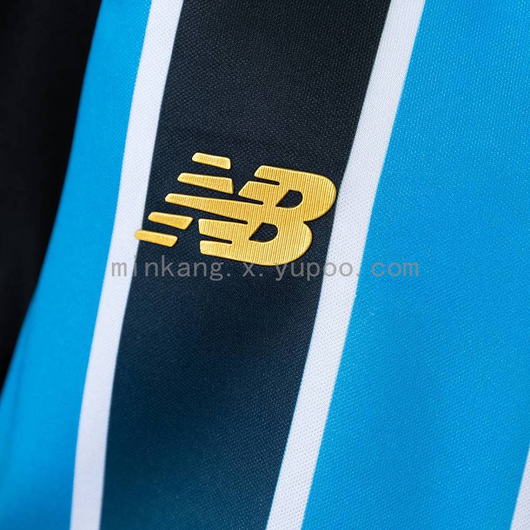 Gremio 26/27 Home Kids Kit Size 16-28 9