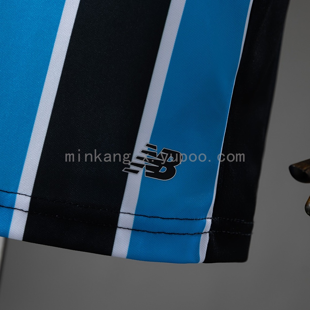 Gremio 26/27 Home Kids Kit Size 16-28 5