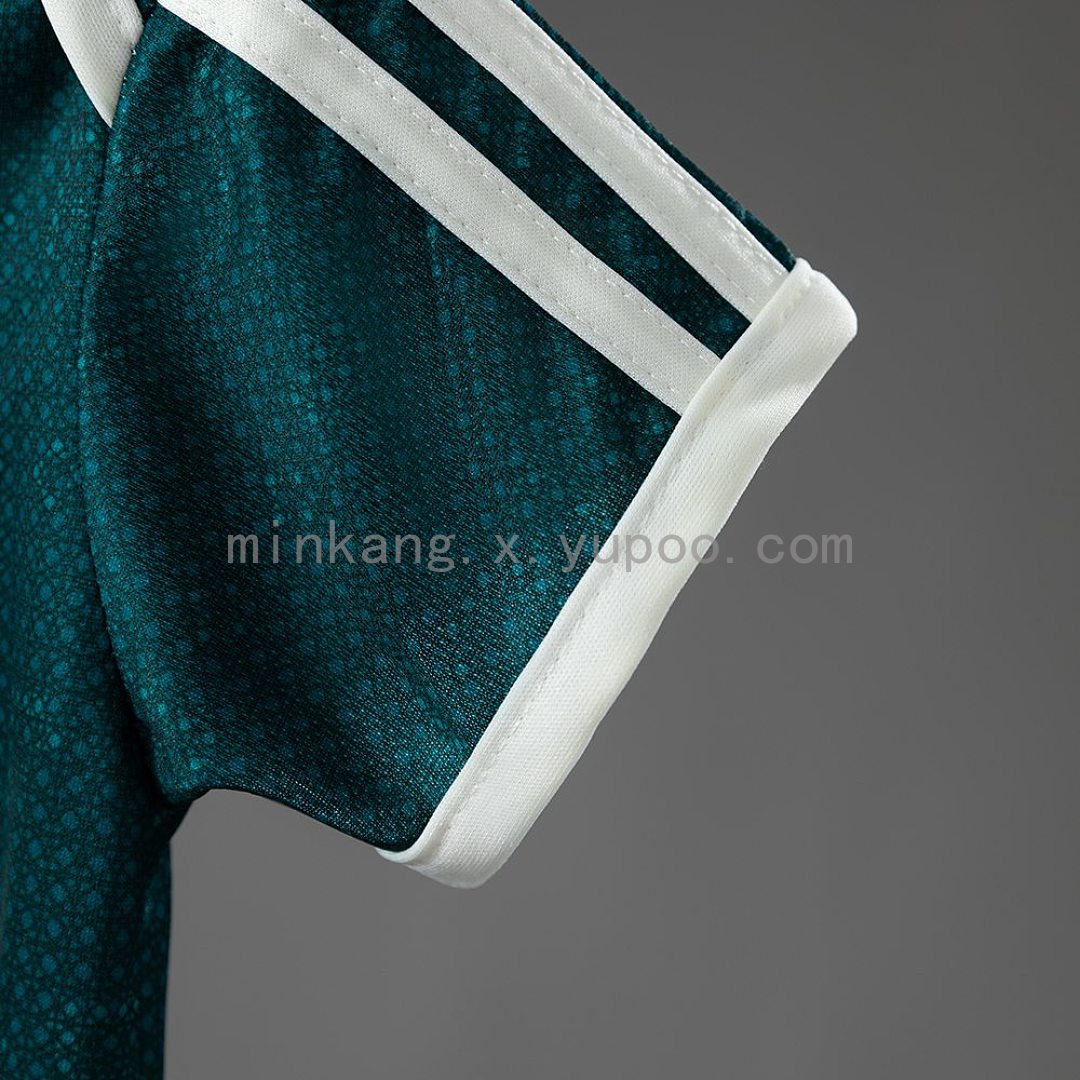 Real Madrid 26/27 Away Baby Jersey SIZE 9/12 4