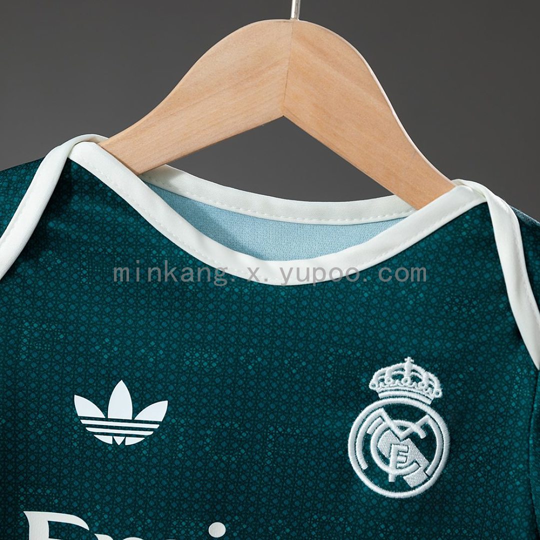 Real Madrid 26/27 Away Baby Jersey SIZE 9/12 8