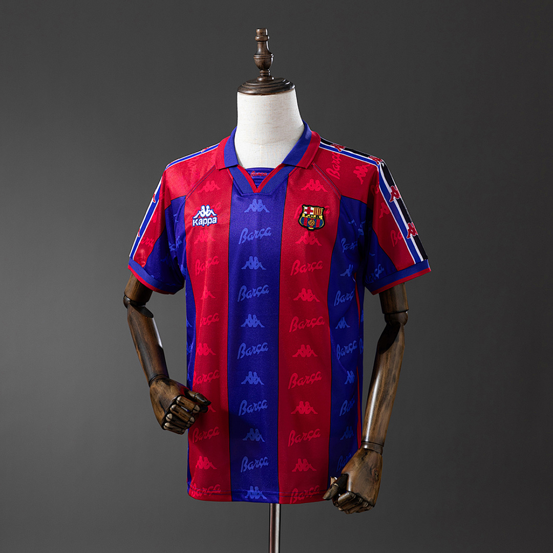Retro Barcelona 96/97 at home 8