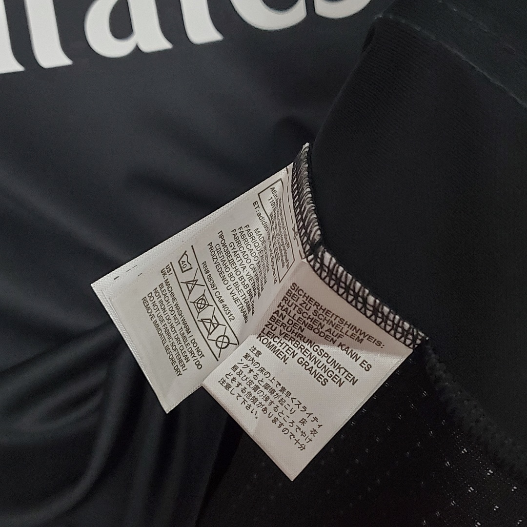 Retro Real Madrid 15/16 Third away S-XXL 9